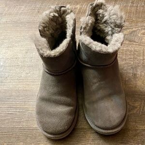Kookaburra by Ugg Short Boots - Size 6